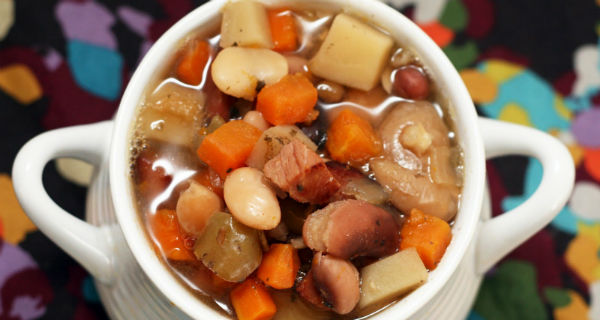 Суп из говядины с белой сухой фасолью - рецепт с фото